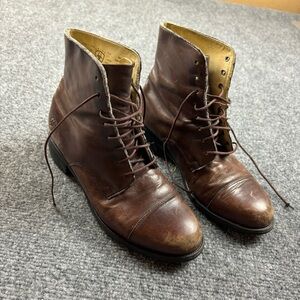 ARIAT Women’s Brown Leather Lace Up Boots size: 6